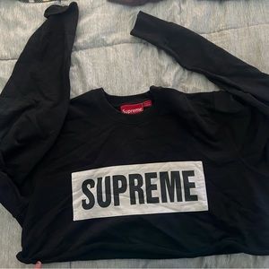 Supreme sweater
